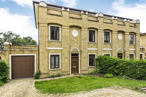 Properties for sale in Stanmore, London .